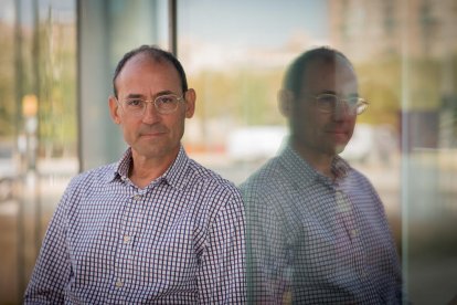 inicis. Portada del primer número de la revista, una iniciativa sobretot de Manel Garcia Serramona, del Cercle de BBAA.