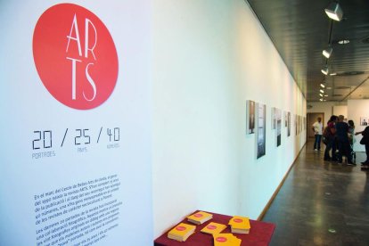 inicis. Portada del primer número de la revista, una iniciativa sobretot de Manel Garcia Serramona, del Cercle de BBAA.