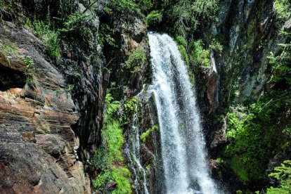 els autors. El fotograf Chopo García-Die i l’escriptor Joan de Déu Prats són els autors d’aquest llibre.