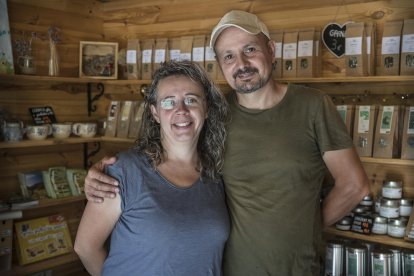 a mil metres d’alçada. Araós, a la Vall Farrera, és l’escenari del projecte de vida de la Gemma i el Pedro.
