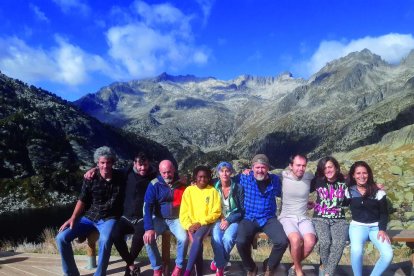 En Miquel organitza saraus al refugi com concerts per celebrar els anys que porta allà dalt, sopars amb els amics.