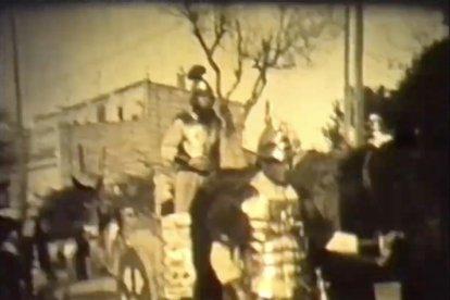 Cavalcada del 1929 en una filmació fins fa poc inèdita.