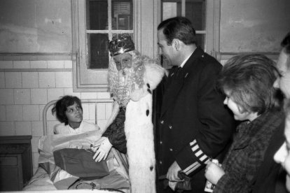 Visita dels Reis Mags d'Orient al pavelló infantil, una tradició que es va mantenir durant molts anys.