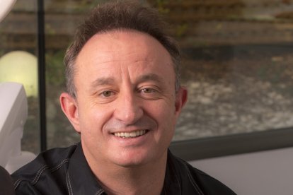 Xavier Chela: “Els implants són com la cirurgia estètica: si estan ben fets, no s’han de notar”