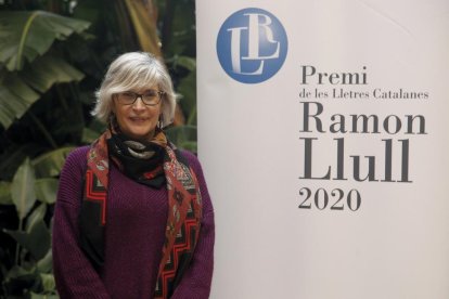 Núria Pradas: “Tinc la satisfacció de pensar que, millor o pitjor, he surat en el món de la literatura”