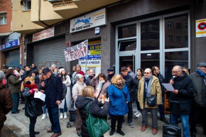 Oratorio polémico en Lleida: vecinos a favor y en contra se manifiestan en el barrio de Cappont