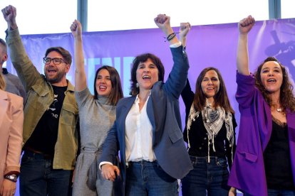 Isabel Faraldo, candidata de Podemos a les eleccions gallegues, acompanyada de Ione Belarra i Irene Montero