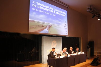 Un momento de la asamblea general de la ACATCOR.