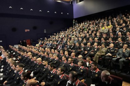 El cine La Lira de Tremp ha acogido el acto del Día de las Escuadras en el Alto Pirineo y Arán.