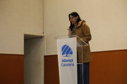 Sílvia Orriols congrega a unas 200 personas en Lleida