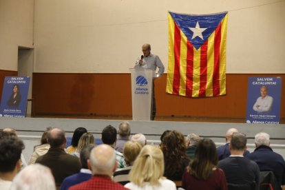 Sílvia Orriols congrega a unas 200 personas en Lleida