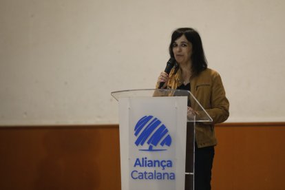 Sílvia Orriols congrega a unas 200 personas en Lleida