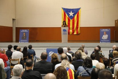 Sílvia Orriols congrega a unas 200 personas en Lleida