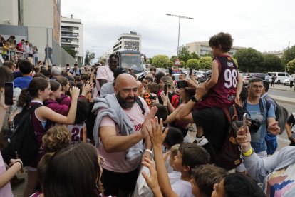 La rebuda del Força Lleida al Barris Nord a la seua arribada de Madrid