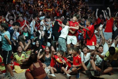 Pantalla gegant a Lleida per veure la final de l'Eurocopa entre Espanya i Anglaterra