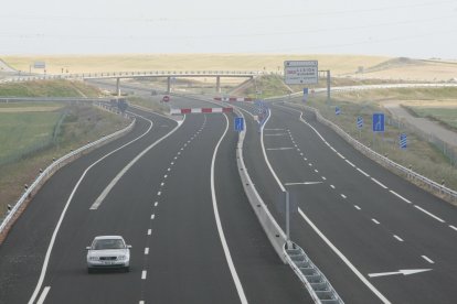 L'autovia A-14 va passar anys amb només un tram obert entre Rosselló i Almenar.