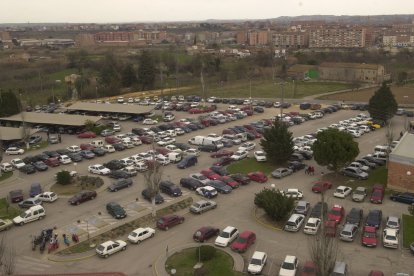 En esta zona que antes servía de aparcamiento se edificó primero el “Arnauet” y ahora el edificio para consultas externas