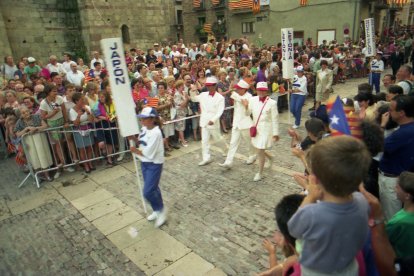 Portant la bandera del Japó a la Seu, subseu olímpica.