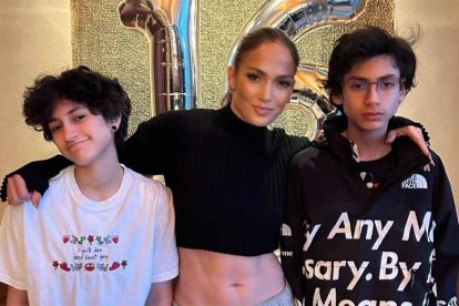 Jenifer López y sus hijos