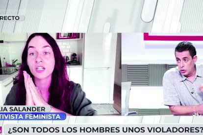 Julia colgó el teléfono al ver que Antonio no se disculpaba y pidió que no volviesen a llamarla.