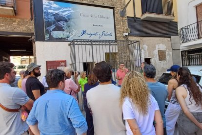 Presó museu de Sort. La petita capella gòtica de Sort, on es va instal·lar una presó, és ara un petit museu dedicat als Camins de la Llibertat.