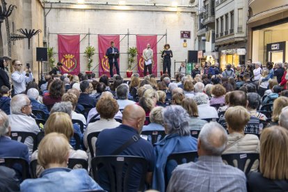 El xef Gonzalo Ferreruela, amb l’alcalde i el regidor de Joventut. - PAERIA