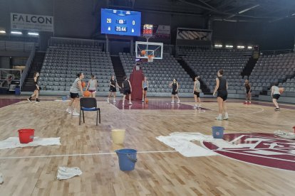 Goteres al pavelló Barris Nord de Lleida. Eva Cortijo