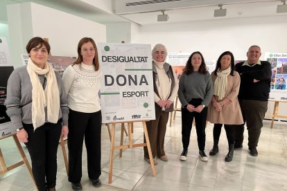 Exposició per visibilitzar la lluita de les esportistes a la recerca de la igualtat. - 