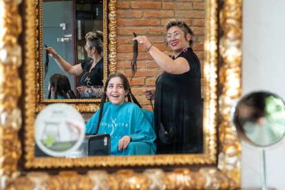 Lex, el nen que s'ha tallat el cabell al cap de 5 anys per Afanoc
