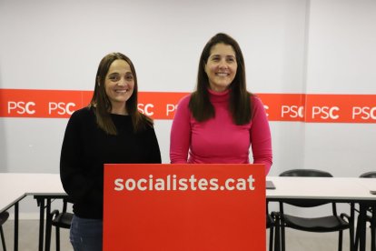 Les portaveus del PSC de Lleida, Cristina Morón i Marina Díaz. - MAGDALENA ALTISENT