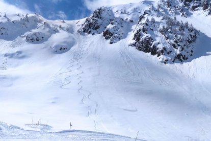 Les pistes d’esquí de Tavascan buides d’esquiadors. - TAVASCAN