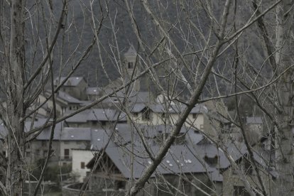 L’equip. El periodista Pere Pons i la fotògrafa Laia Masip són els encarregats del reportatge sobre el crim de casa Peguera