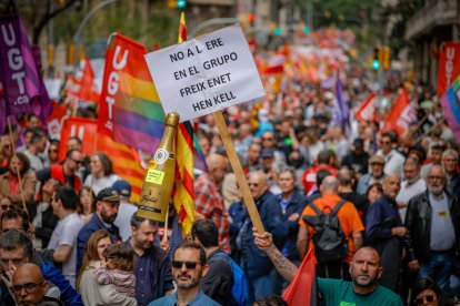 Un cartell a la marxa de Barcelona contra l’ERO de Freixenet, que afecta el 24% de la plantilla. - EFE
