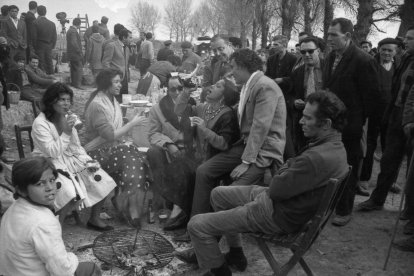 Instante de un descanso durante el rodaje en Lleida.