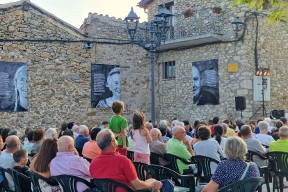 Un públic ben nombrós va participar en la inauguració d’ahir a Montellà. - TUCUTUN FOTOGRAFIA