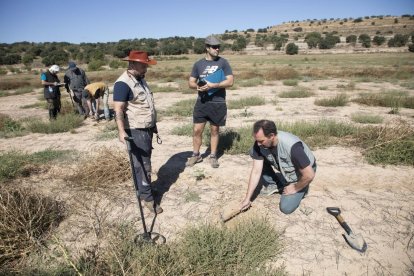 Los arqueólogos geolocalizan sus hallazgos para entender cómo se desarrolló la batalla. - C.MARSIÑACH