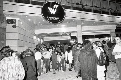 El público llenó el centro en el estreno.