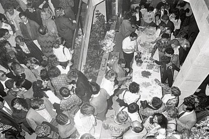 Un momento de la fiesta posterior a la inauguración.