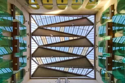 Claraboia a la coberta de la Biblioteca Pública de Lleida. - LLEONARD DELSHAMS