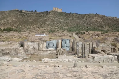 L’aiguabarreig del Cinca i el Segre, les restes del poble vell que van sobreviure a la inundació de Riba-roja i les mines formen part del projecte turístic de Mequinensa. - MAGDALENA ALTISENT