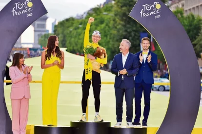 L’eslovè Tadej Pogacar es va emportar el quart Tour, el segon consecutiu. - EFE