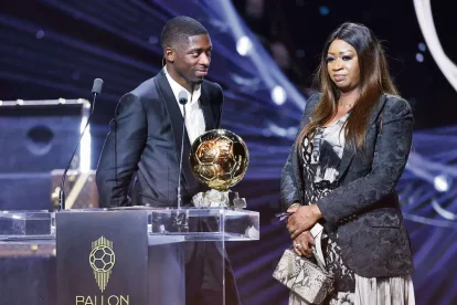 Ousmane Dembélé, amb la seua primera Pilota d’Or, és el millor futbolista del Món.