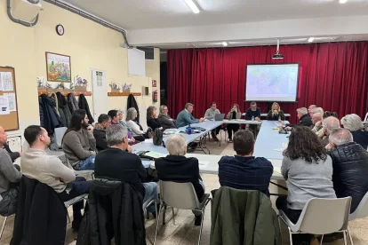 La Paeria va presentar als veïns de l’Horta els detalls del POUM. - AJUNTAMENT DE LLEIDA