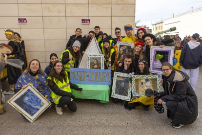 Cursa de Llits del Carnaval de Lleida 2026.