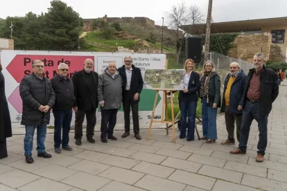 L’alcalde Fèlix Larrosa va presentar ahir el projecte al mateix solar.