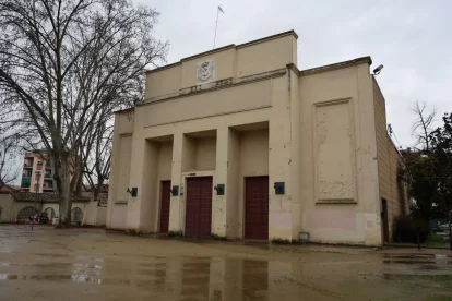 Vista de l’estat actual de l’exterior del pavelló Antorxa dels Camps Elisis. - AVV CAPPONT