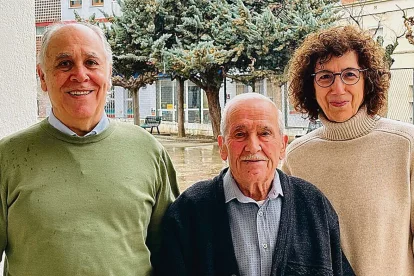 Los autores del libro Josep Forns, Josep González y Anna Salvia. - J.F.