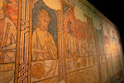 En una de les parets de l'inici del recorregut, a la Canonja, s'hi pot veure un fragment de les pintures murals que la decoraven. En la imatge és una part d'aquesta obra pictòrica que es conserva actualment al Museu de Lleida