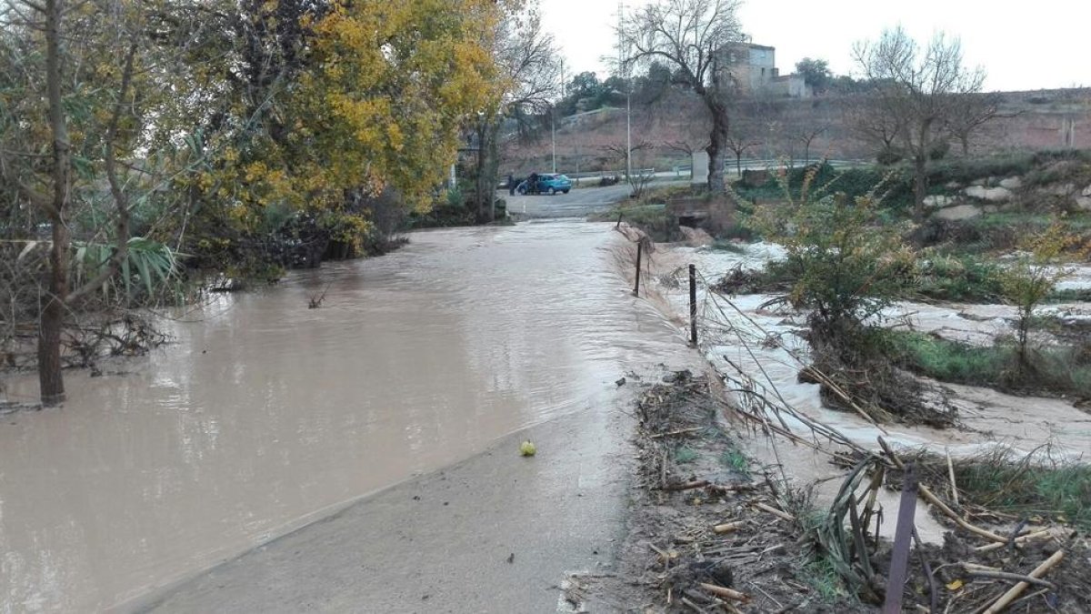 El río Sió este jueves por la mañana en Castellnou d'Ossó