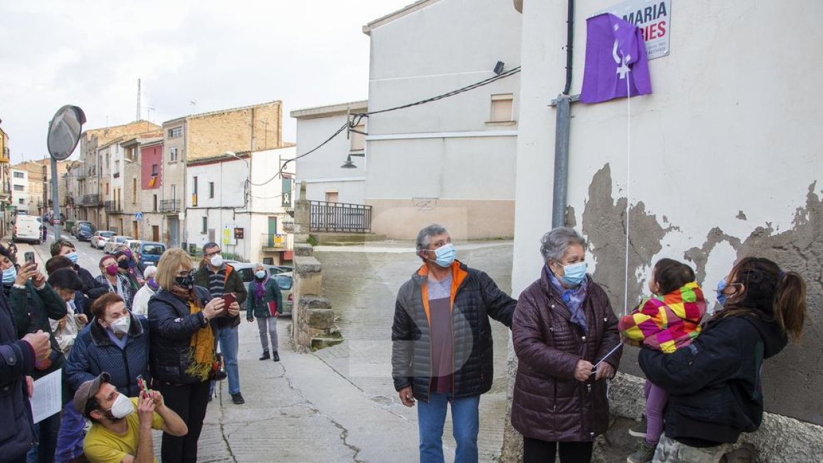 © Maldà, primer carrer amb nom de dona